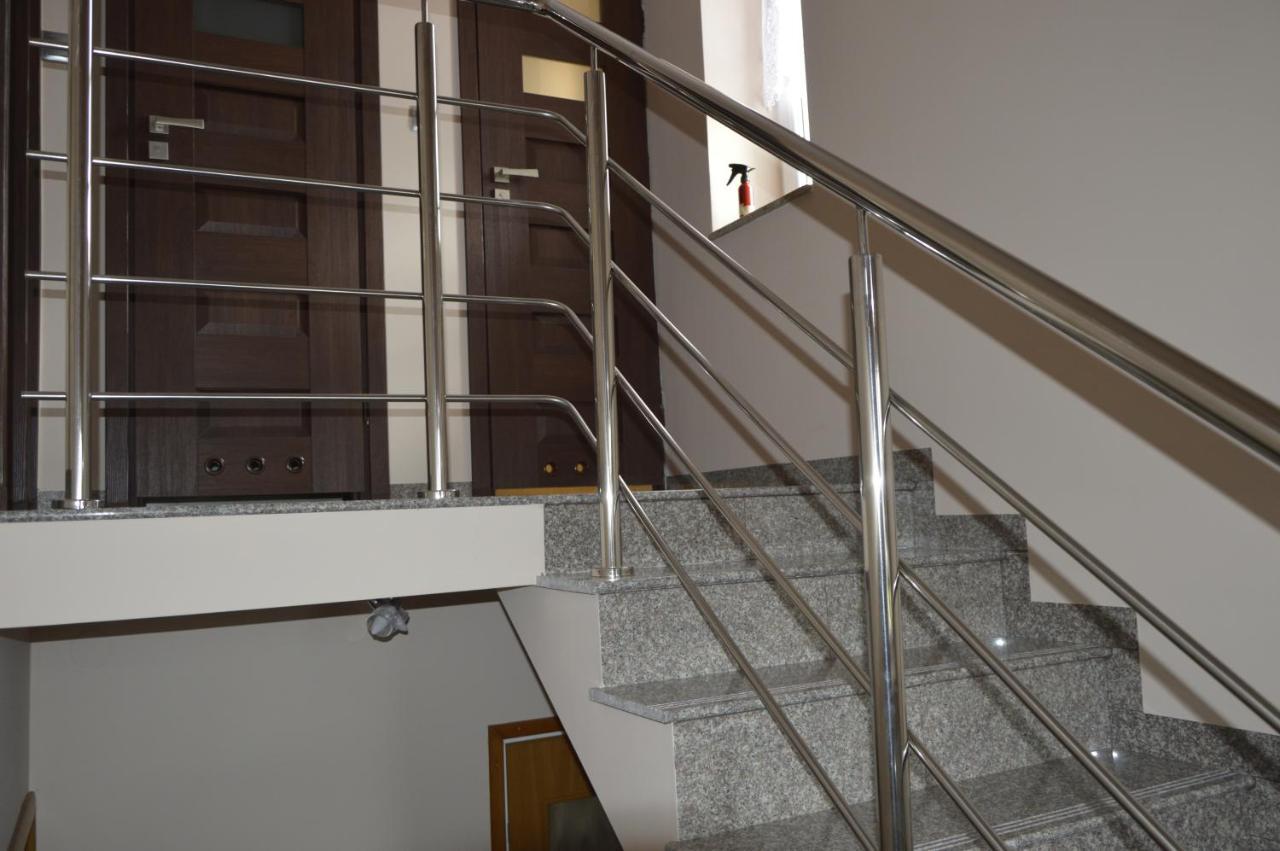 Apartamenty I Pokoje U Kryni ชตูตอวอ ภายนอก รูปภาพ