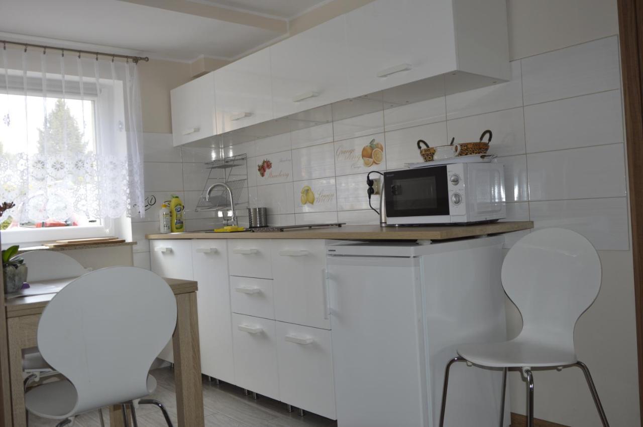 Apartamenty I Pokoje U Kryni ชตูตอวอ ภายนอก รูปภาพ