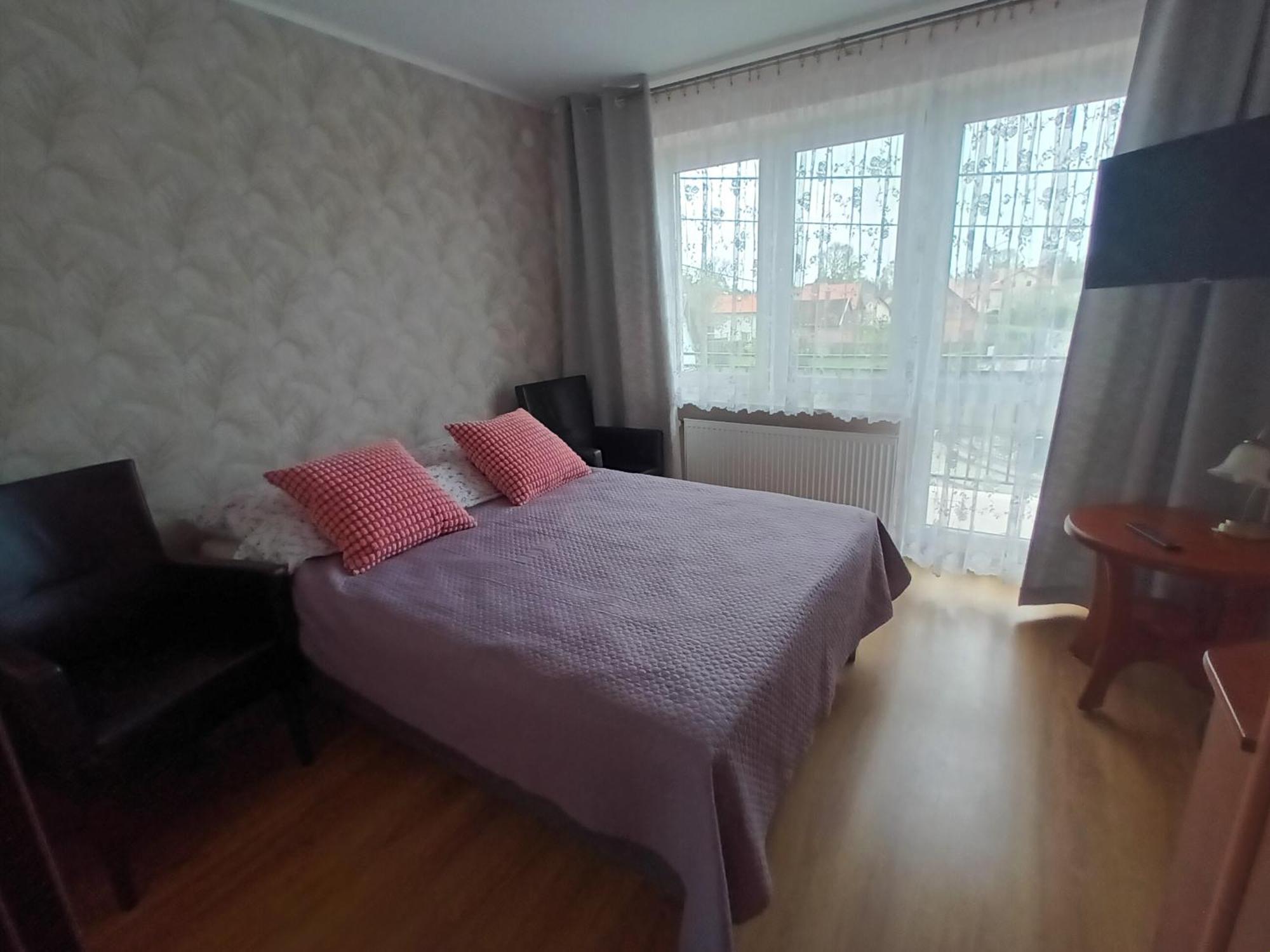 Apartamenty I Pokoje U Kryni ชตูตอวอ ภายนอก รูปภาพ