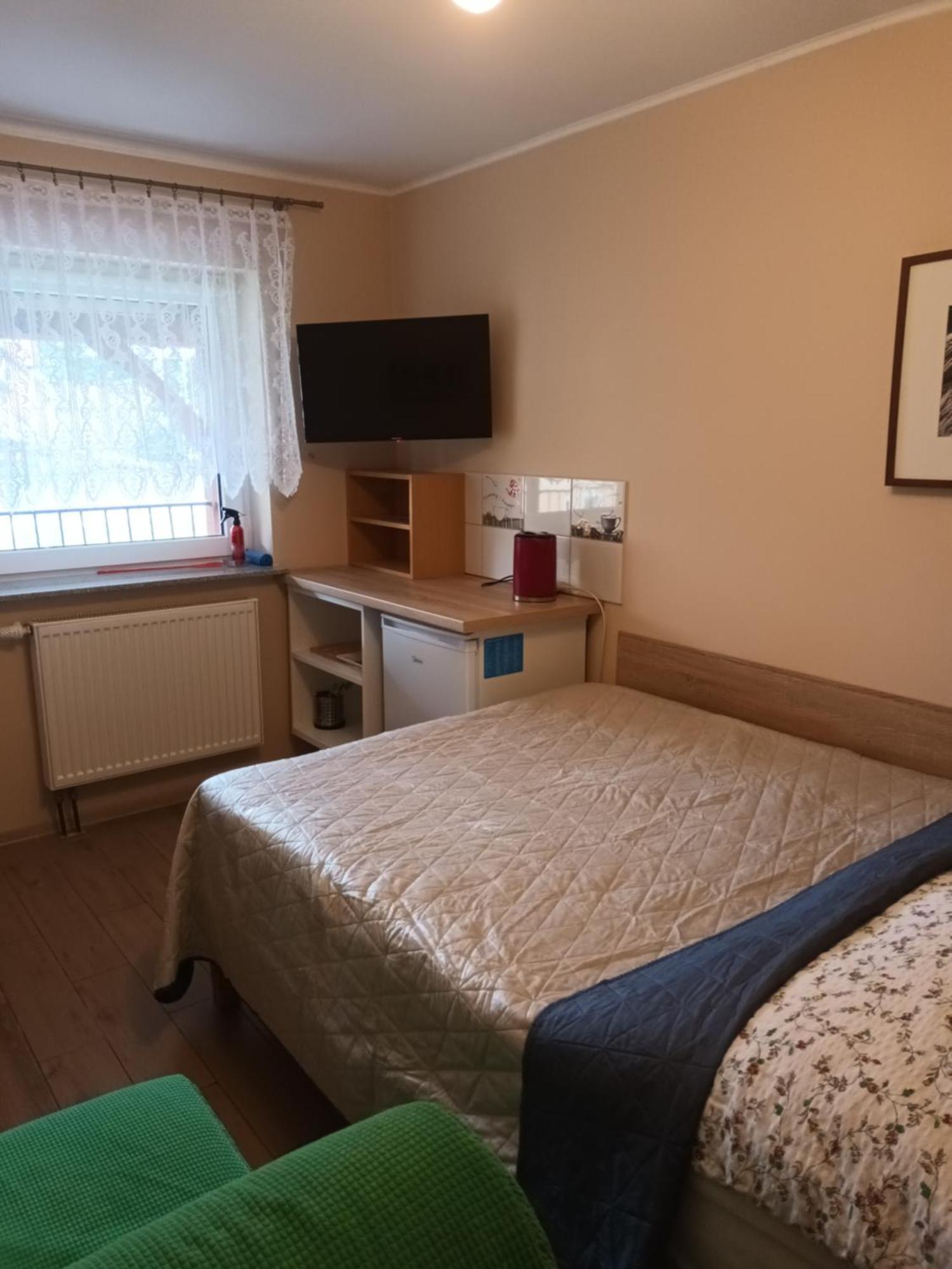 Apartamenty I Pokoje U Kryni ชตูตอวอ ภายนอก รูปภาพ