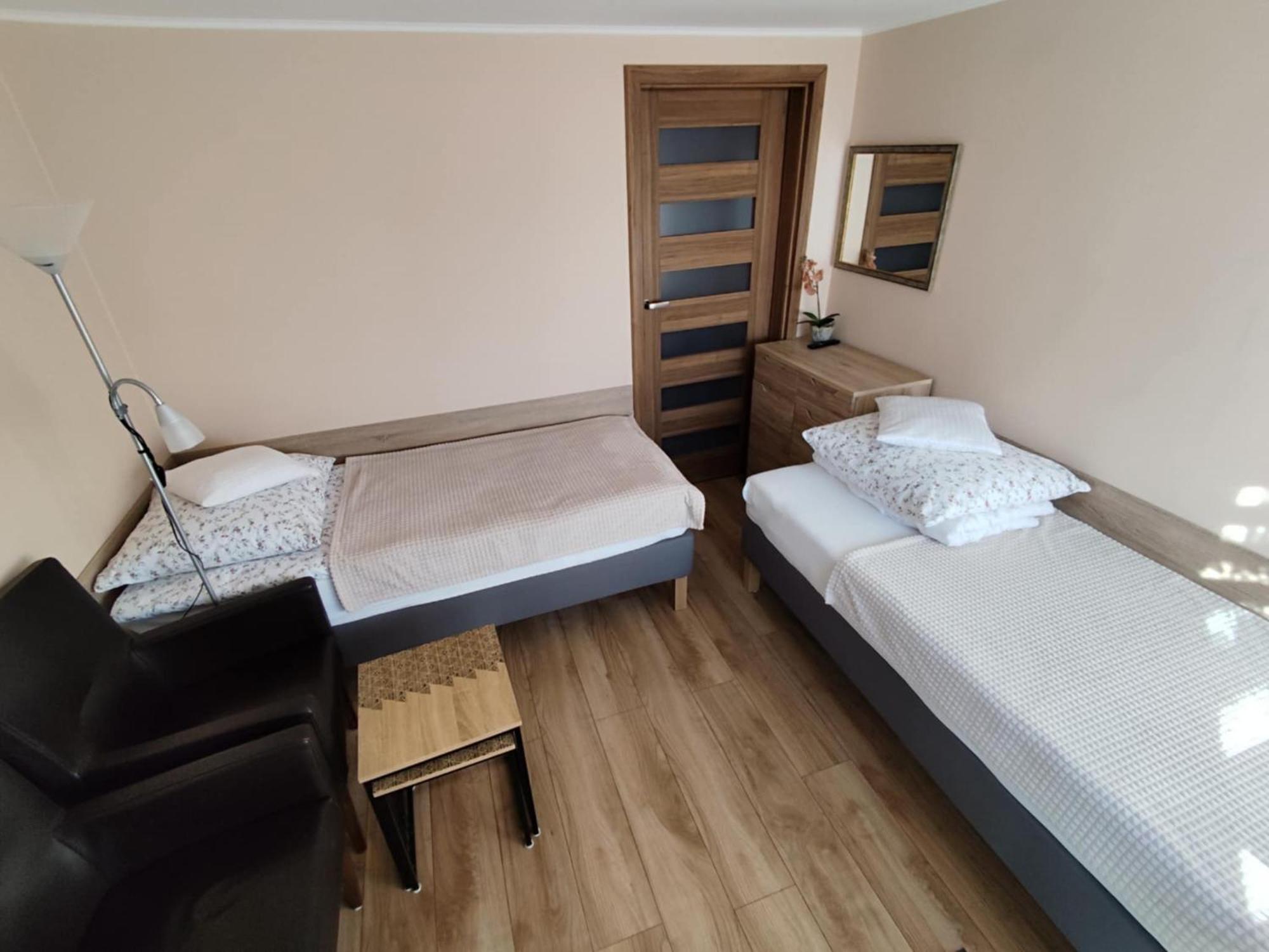 Apartamenty I Pokoje U Kryni ชตูตอวอ ภายนอก รูปภาพ