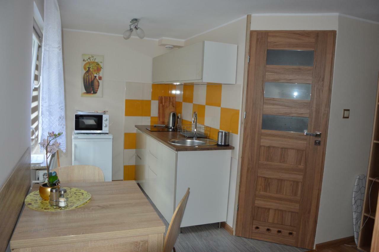 Apartamenty I Pokoje U Kryni ชตูตอวอ ภายนอก รูปภาพ